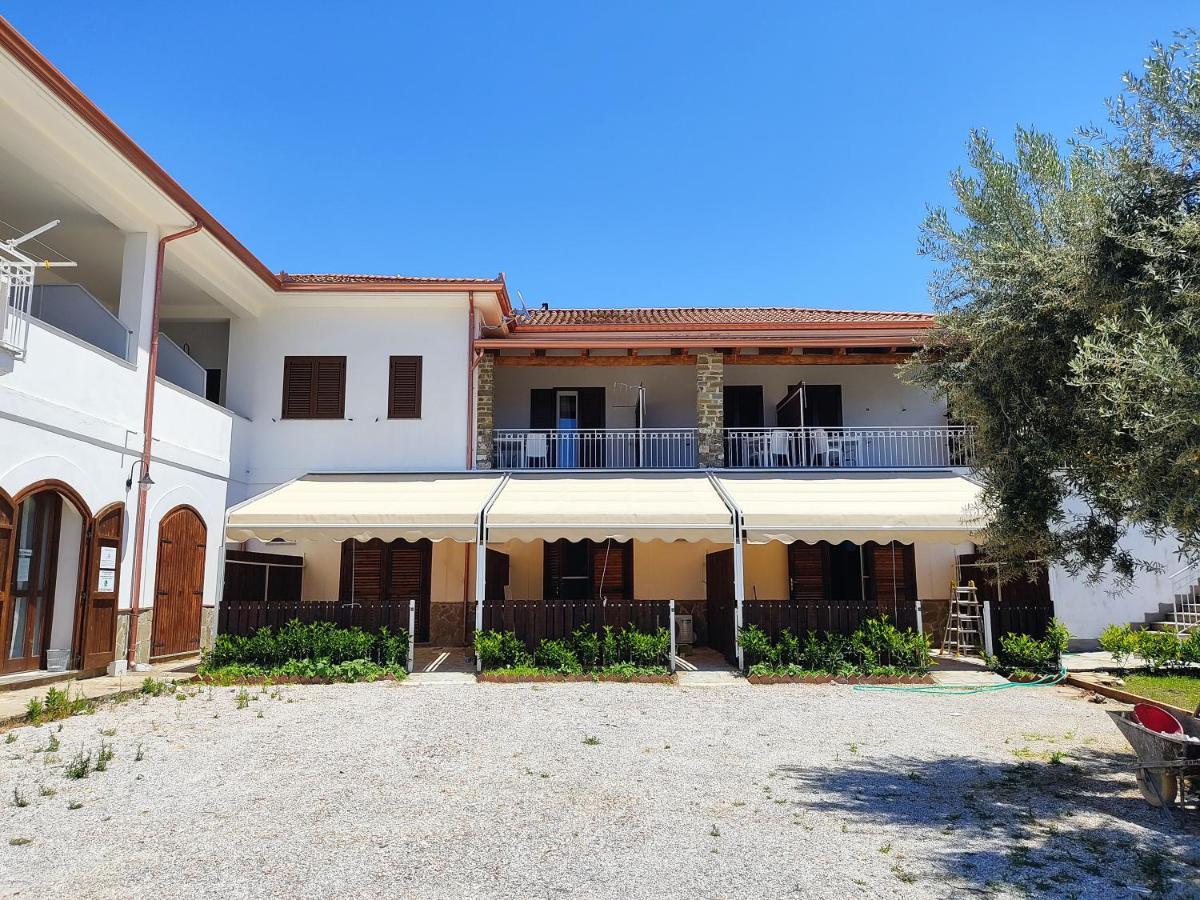 Aparthotel Tenuta Marga Agnone Cilento Exterior foto